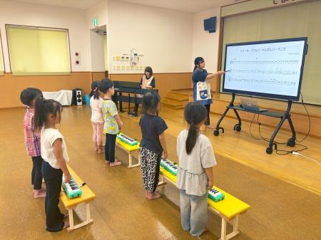 教材作りの手間を削減し、子どもと向き合う時間を取り