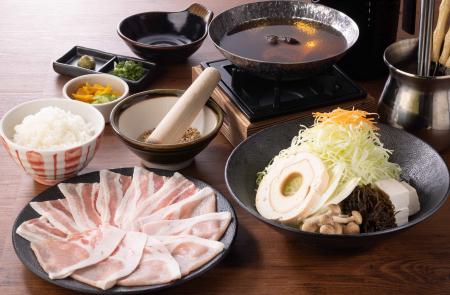 とんかつ専門店「かつ時」にて出汁しゃぶメニューの販