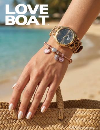 LOVEBOATより、ブランドを象徴するヒョウ柄を纏った新