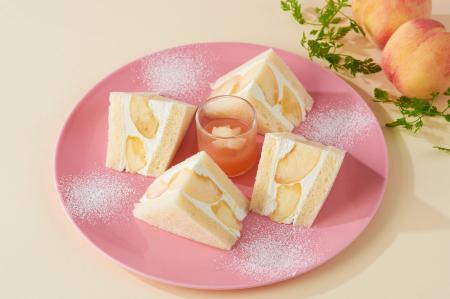じゅわっと広がる果汁がたまらない！桃を“まるごと1個