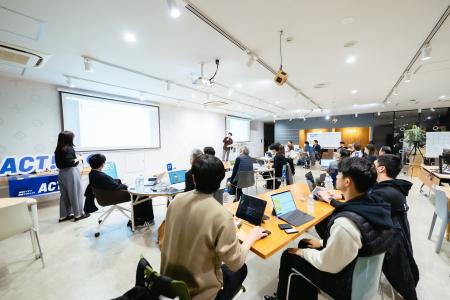 神奈川県と横浜市が連携して起業人材育成スクールを開