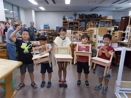 粗大ごみがすてきな家具に大変身！「夏休み親子工作教
