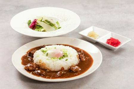 開業4周年！あえて“普通の最高峰”に挑む。連日完売の