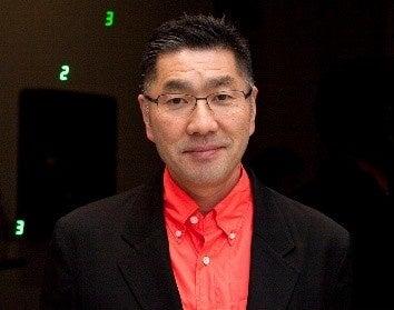 福島県の復興ワイナリー２社と現代美術家・宮島達男「