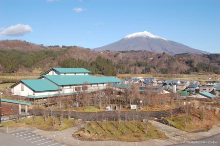世界自然遺産・白神山地の2施設で「ココヘリ」発信機
