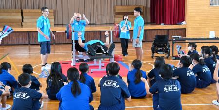 パラリンピアンが小学生へ『応援の力』を届ける特別授