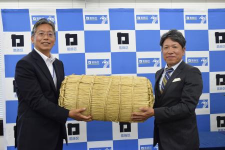 福島県塙町より葛飾区の小学校給食へ塙町産白米300kg
