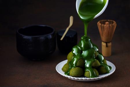 生地にもたれにも宇治抹茶を使用。ぽってりフィナンシ
