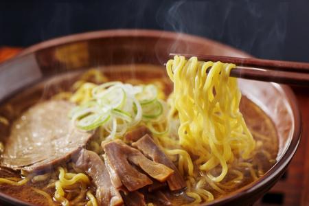 ラーメン店市場、25年度は8855億円　「１兆円市場」目