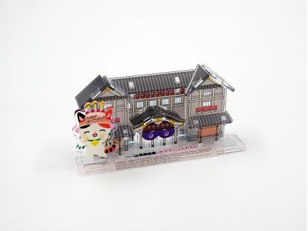 【7月12日(日)新発売！】組立式アクリルフィギュア「v