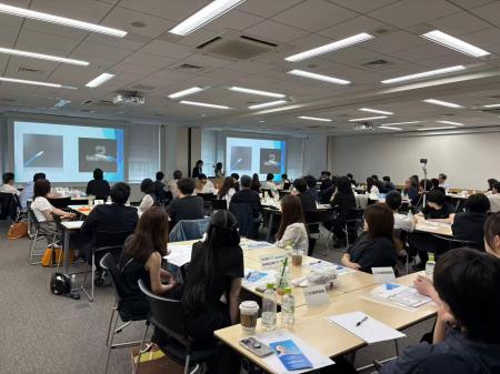 全国の導入歯科医院が160件を突破!紙より薄い”次世代