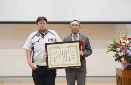 ヨコオが群馬労働局長表彰「優良賞」を初受賞 ヨコオが群馬労働局長表彰「優良賞」を初受賞