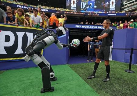 Hyundai Motor、FIFAWorld Cup2026(TM)で人型ロボッ「