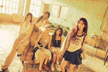 i-dle、熱い夏の夜の熱気をまとった大胆で官能的な「G
