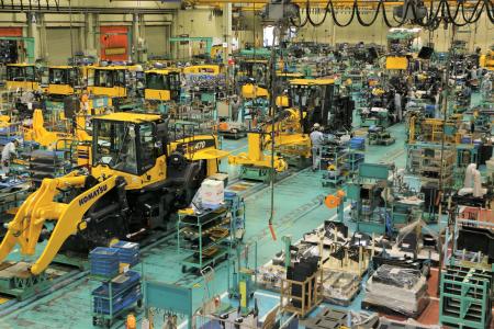 【ふるさと納税】普段は入れない「コマツ粟津工場」を 【ふるさと納税】普段は入れない「コマツ粟津工場」を
