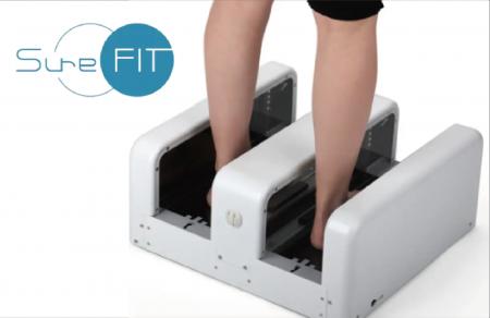 3D足型計測機「SureFIT」をイオングループのジーフッ 3D足型計測機「SureFIT」をイオングループのジーフッ