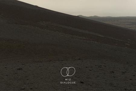 MIZ DIALOGUEが新色「Desert Black」を発表。火山性砂 MIZ DIALOGUEが新色「Desert Black」を発表。火山性砂