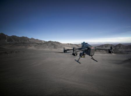 DJI、Matrice 400向けAP100 Parachuteを発表