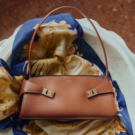 【FERRAGAMO】メゾンが受け継いできたクラフツマンシ
