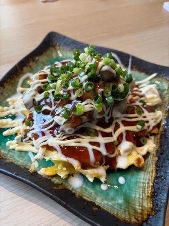 真夏でも、殻付き牡蠣。牡蠣の 真夏でも、殻付き牡蠣。牡蠣の