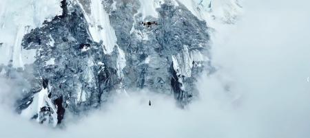 DJI、世界最高峰エベレストでドローンの飛行性能を実 DJI、世界最高峰エベレストでドローンの飛行性能を実