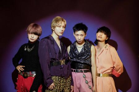 猫背のネイビーセゾン、11/28恵比寿リキッドルームに 猫背のネイビーセゾン、11/28恵比寿リキッドルームに