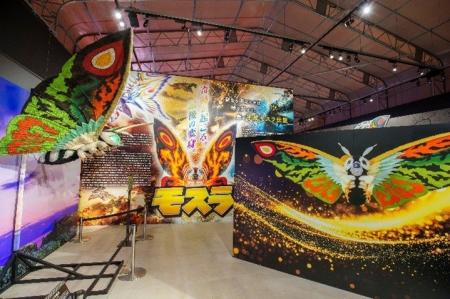 淡路島「ニジゲンノモリ」で大人気怪獣と出会える！ゴ