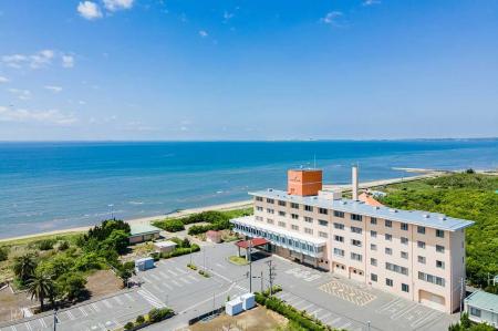 【いぬやど新掲載】愛知県・知多の伊勢湾を一望するロ