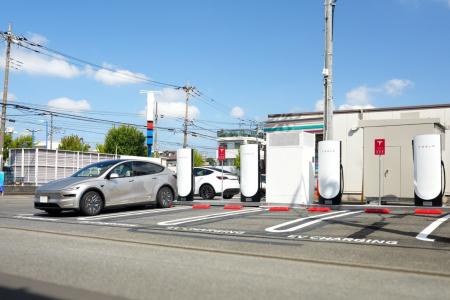 【セブン‐イレブン初】テスラ「スーパーチャージャー 【セブン‐イレブン初】テスラ「スーパーチャージャー