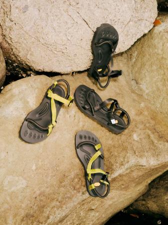 フットウェアブランド「SHAKA」から歩く、運ぶ、遊ぶ