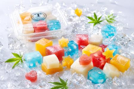 【溶けない魔法のアイス】今年は“宝石”になった!?「シ