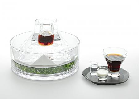 【新商品】“富士山に注ぐ”アイスコーヒーが新登utf-8