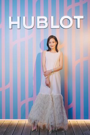 【ウブロ】高梨臨、夏の新作を纏い「HUBLOT SUMMER NI 【ウブロ】高梨臨、夏の新作を纏い「HUBLOT SUMMER NI