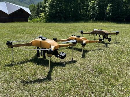 軽量で生産性が高く、修理しやすいセルロースファイバ