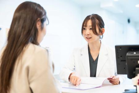 女性のライフステージに寄り添う服薬支援へ。妊娠中・