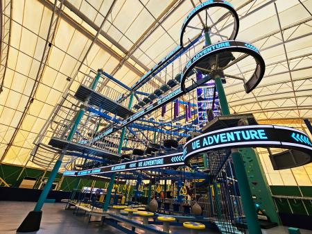 約3,000平方メートル の大型屋内アドベンチャーパーク