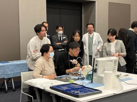 世界初の鼓膜再生療法を次世代へ。医療用精密立体モデ