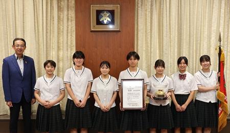 高槻市の金光大阪高等学校剣道部がインターハイ出場を 高槻市の金光大阪高等学校剣道部がインターハイ出場を