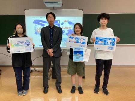 災害時の洗濯を支える災害対応コンテナ車両を学生がデ