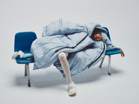 “持ち運べる睡眠”「ZZZN SLEEP APPAREL SYSTEM」が、