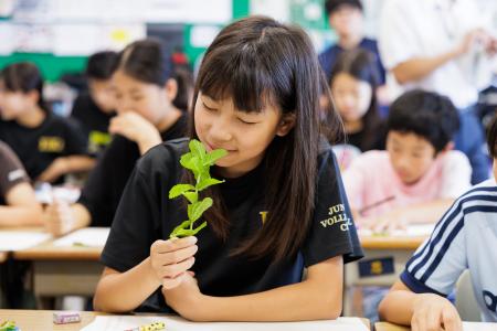 セントマティック「香りの授業」、壱岐市立盈科小学校