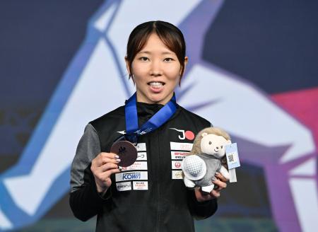 フェンシング　世界選手権大会で上野優佳選手が銅メダ