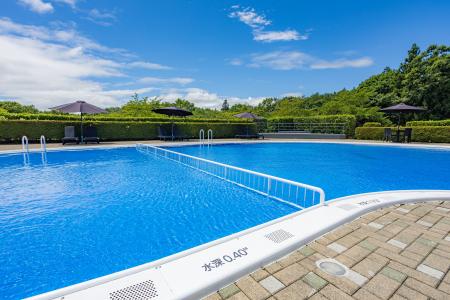 夏季限定「ガーデンプール」がオープン！水深35～40cm