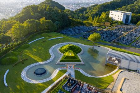 大阪メモリアルパーク『竹田式古墳墓』現地説明会の累 大阪メモリアルパーク『竹田式古墳墓』現地説明会の累