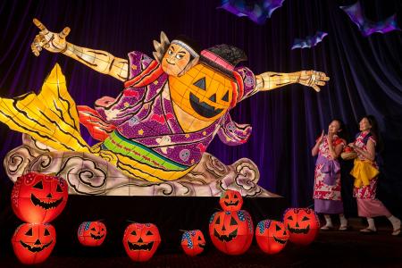 【青森屋】りんごもねぶたもハロウィン仕様に！青森ら
