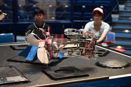 【観戦無料】自作ロボット96チームが激突！「第31回か