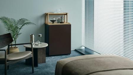 冷蔵庫「Chiiil MINIBAR」をカリモク家具 新横浜ショ 冷蔵庫「Chiiil MINIBAR」をカリモク家具 新横浜ショ