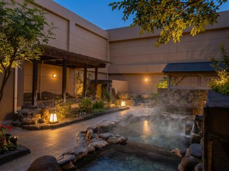2026年11月 ソラーレホテルズが熊本市内に『亀の湯 by