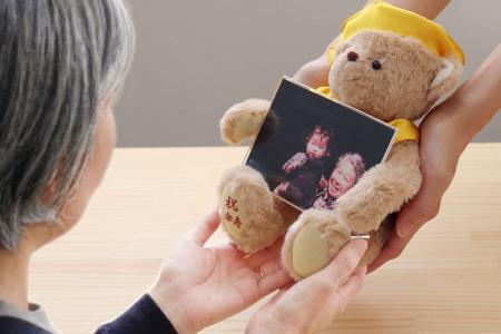 お盆の帰省、手土産は「孫の笑顔」を連れて。祖父母の