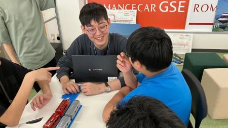 不登校経験を持つ元運転士が始めた学びの場を、１日限